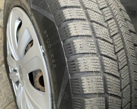 Зелений Фольксваген Мультиван, об'ємом двигуна 2.5 л та пробігом 311 тис. км за 5350 $, фото 20 на Automoto.ua