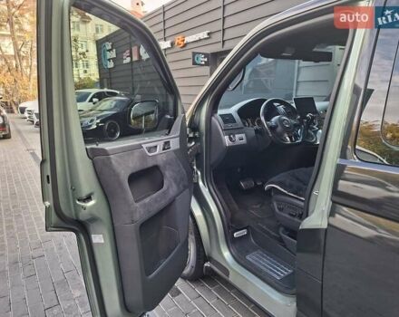 Зеленый Фольксваген Мультиван, объемом двигателя 1.97 л и пробегом 353 тыс. км за 26900 $, фото 8 на Automoto.ua