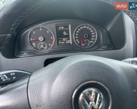 Зеленый Фольксваген Мультиван, объемом двигателя 1.98 л и пробегом 334 тыс. км за 14700 $, фото 11 на Automoto.ua