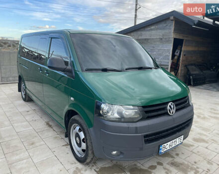 Зеленый Фольксваген Мультиван, объемом двигателя 1.98 л и пробегом 334 тыс. км за 14700 $, фото 1 на Automoto.ua