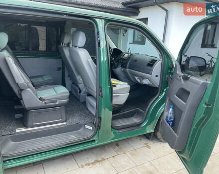 Зеленый Фольксваген Мультиван, объемом двигателя 1.98 л и пробегом 334 тыс. км за 14700 $, фото 4 на Automoto.ua