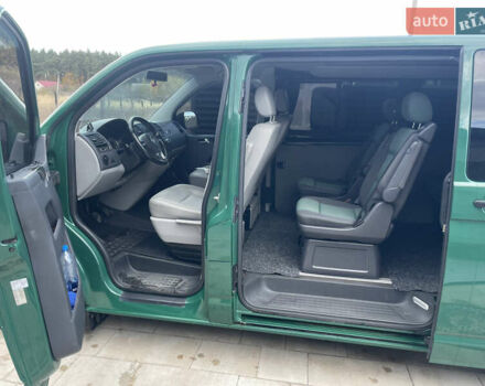 Зеленый Фольксваген Мультиван, объемом двигателя 1.98 л и пробегом 334 тыс. км за 14700 $, фото 9 на Automoto.ua