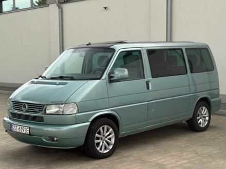Зелений Фольксваген Мультиван, об'ємом двигуна 2.5 л та пробігом 304 тис. км за 3800 $, фото 1 на Automoto.ua