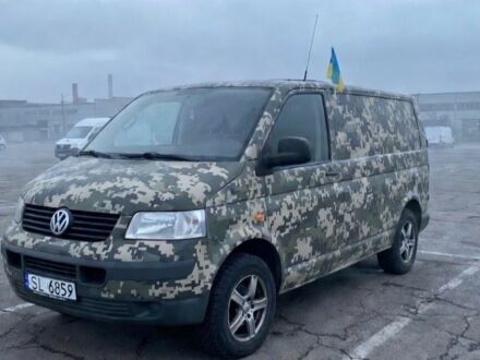 Зеленый Фольксваген Мультиван, объемом двигателя 1.9 л и пробегом 232 тыс. км за 2900 $, фото 1 на Automoto.ua
