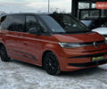 Оранжевый Фольксваген Мультиван, объемом двигателя 0 л и пробегом 87 тыс. км за 63800 $, фото 1 на Automoto.ua