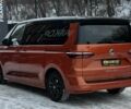 Помаранчевий Фольксваген Мультиван, об'ємом двигуна 2 л та пробігом 87 тис. км за 63800 $, фото 4 на Automoto.ua