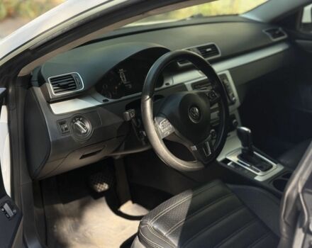 Білий Фольксваген Параті, об'ємом двигуна 2 л та пробігом 200 тис. км за 5500 $, фото 6 на Automoto.ua