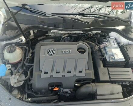 Белый Фольксваген Пассат Альтрак, объемом двигателя 2 л и пробегом 333 тыс. км за 12000 $, фото 2 на Automoto.ua