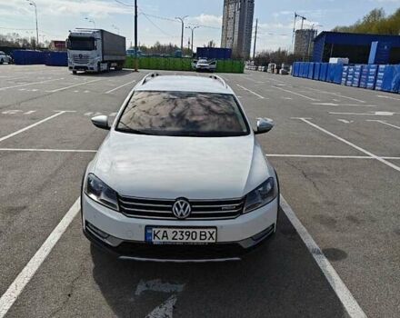 Білий Фольксваген Пассат Альтрак, об'ємом двигуна 2 л та пробігом 180 тис. км за 12000 $, фото 27 на Automoto.ua