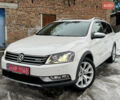 Белый Фольксваген Пассат Альтрак, объемом двигателя 2 л и пробегом 254 тыс. км за 12999 $, фото 1 на Automoto.ua