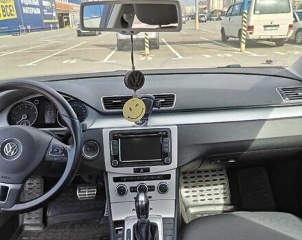 Білий Фольксваген Пассат Альтрак, об'ємом двигуна 2 л та пробігом 180 тис. км за 12000 $, фото 5 на Automoto.ua