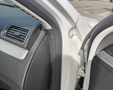 Білий Фольксваген Пассат Альтрак, об'ємом двигуна 2 л та пробігом 180 тис. км за 12000 $, фото 19 на Automoto.ua