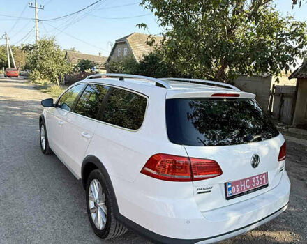 Белый Фольксваген Пассат Альтрак, объемом двигателя 2 л и пробегом 286 тыс. км за 13000 $, фото 9 на Automoto.ua