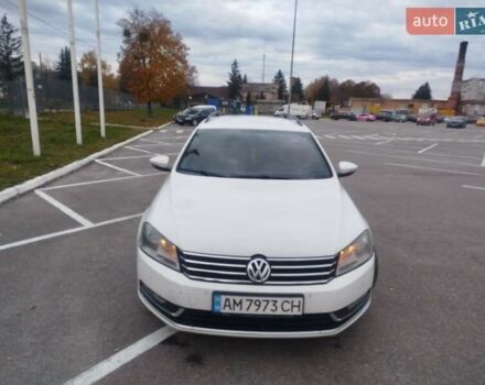 Белый Фольксваген Пассат Альтрак, объемом двигателя 2 л и пробегом 298 тыс. км за 8600 $, фото 1 на Automoto.ua