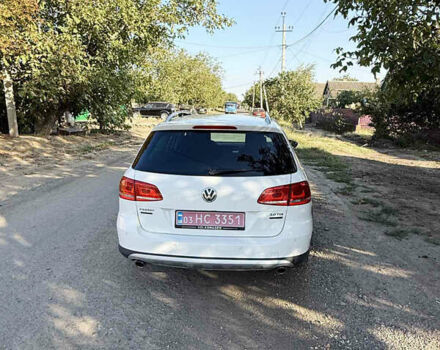 Белый Фольксваген Пассат Альтрак, объемом двигателя 2 л и пробегом 286 тыс. км за 13000 $, фото 5 на Automoto.ua