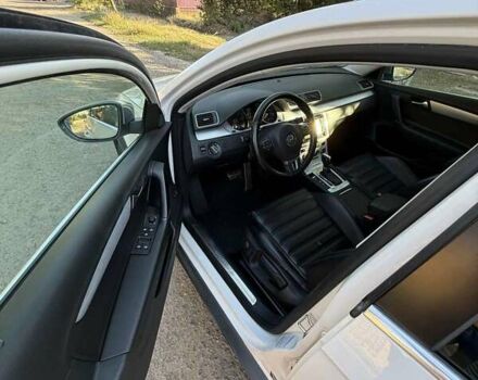 Белый Фольксваген Пассат Альтрак, объемом двигателя 2 л и пробегом 286 тыс. км за 13000 $, фото 26 на Automoto.ua