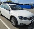 Білий Фольксваген Пассат Альтрак, об'ємом двигуна 2 л та пробігом 180 тис. км за 12000 $, фото 25 на Automoto.ua