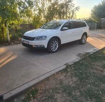 Белый Фольксваген Пассат Альтрак, объемом двигателя 1.97 л и пробегом 199 тыс. км за 12500 $, фото 4 на Automoto.ua