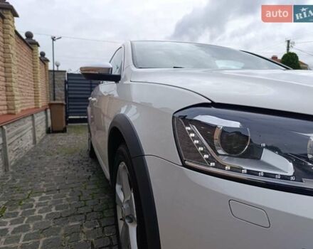 Белый Фольксваген Пассат Альтрак, объемом двигателя 2 л и пробегом 206 тыс. км за 13999 $, фото 3 на Automoto.ua