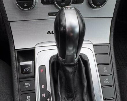 Белый Фольксваген Пассат Альтрак, объемом двигателя 2 л и пробегом 268 тыс. км за 11250 $, фото 30 на Automoto.ua