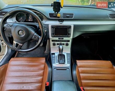 Білий Фольксваген Пассат Альтрак, об'ємом двигуна 2 л та пробігом 405 тис. км за 12500 $, фото 7 на Automoto.ua