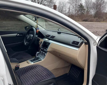 Белый Фольксваген Пассат Альтрак, объемом двигателя 2 л и пробегом 337 тыс. км за 13300 $, фото 6 на Automoto.ua