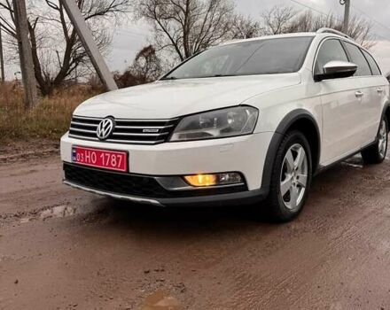 Белый Фольксваген Пассат Альтрак, объемом двигателя 2 л и пробегом 268 тыс. км за 11250 $, фото 3 на Automoto.ua