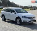 Белый Фольксваген Пассат Альтрак, объемом двигателя 2 л и пробегом 310 тыс. км за 10950 $, фото 1 на Automoto.ua