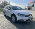 Белый Фольксваген Пассат Альтрак, объемом двигателя 2 л и пробегом 310 тыс. км за 10950 $, фото 2 на Automoto.ua