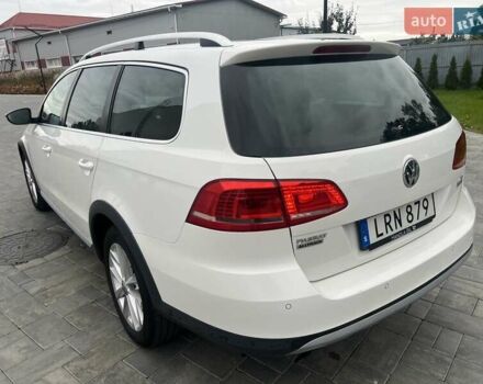 Белый Фольксваген Пассат Альтрак, объемом двигателя 2 л и пробегом 310 тыс. км за 11200 $, фото 10 на Automoto.ua