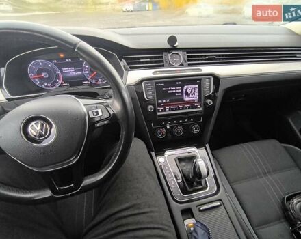 Білий Фольксваген Пассат Альтрак, об'ємом двигуна 1.97 л та пробігом 249 тис. км за 19500 $, фото 27 на Automoto.ua