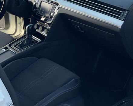 Белый Фольксваген Пассат Альтрак, объемом двигателя 2 л и пробегом 300 тыс. км за 16600 $, фото 13 на Automoto.ua