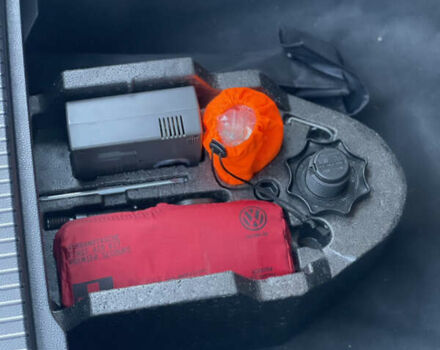 Белый Фольксваген Пассат Альтрак, объемом двигателя 2 л и пробегом 300 тыс. км за 16600 $, фото 15 на Automoto.ua