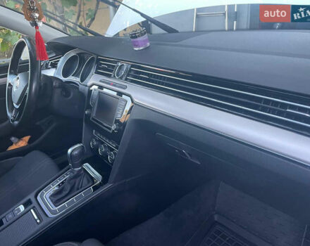 Білий Фольксваген Пассат Альтрак, об'ємом двигуна 2 л та пробігом 179 тис. км за 20700 $, фото 19 на Automoto.ua