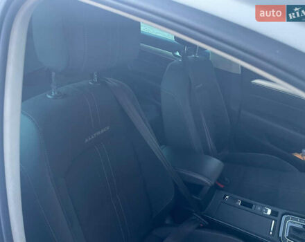 Білий Фольксваген Пассат Альтрак, об'ємом двигуна 2 л та пробігом 179 тис. км за 20700 $, фото 20 на Automoto.ua