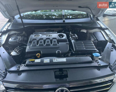 Білий Фольксваген Пассат Альтрак, об'ємом двигуна 2 л та пробігом 179 тис. км за 20700 $, фото 38 на Automoto.ua