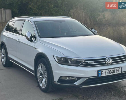 Білий Фольксваген Пассат Альтрак, об'ємом двигуна 2 л та пробігом 179 тис. км за 20700 $, фото 2 на Automoto.ua