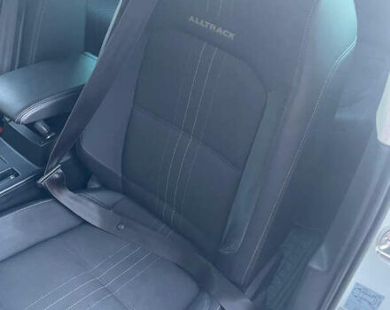 Білий Фольксваген Пассат Альтрак, об'ємом двигуна 2 л та пробігом 179 тис. км за 20700 $, фото 17 на Automoto.ua