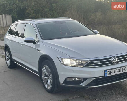 Білий Фольксваген Пассат Альтрак, об'ємом двигуна 2 л та пробігом 179 тис. км за 20700 $, фото 8 на Automoto.ua