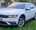 Белый Фольксваген Пассат Альтрак, объемом двигателя 2 л и пробегом 210 тыс. км за 21777 $, фото 2 на Automoto.ua