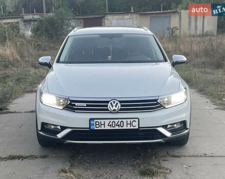 Білий Фольксваген Пассат Альтрак, об'ємом двигуна 2 л та пробігом 179 тис. км за 20700 $, фото 9 на Automoto.ua