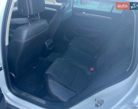 Білий Фольксваген Пассат Альтрак, об'ємом двигуна 2 л та пробігом 179 тис. км за 20700 $, фото 33 на Automoto.ua