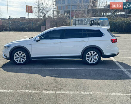 Белый Фольксваген Пассат Альтрак, объемом двигателя 2 л и пробегом 260 тыс. км за 20500 $, фото 10 на Automoto.ua
