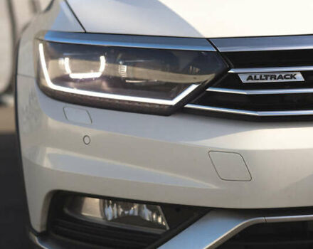 Белый Фольксваген Пассат Альтрак, объемом двигателя 1.97 л и пробегом 274 тыс. км за 20700 $, фото 7 на Automoto.ua