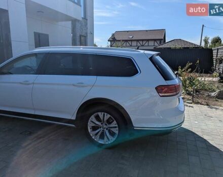 Білий Фольксваген Пассат Альтрак, об'ємом двигуна 2 л та пробігом 223 тис. км за 20900 $, фото 3 на Automoto.ua