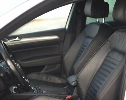 Белый Фольксваген Пассат Альтрак, объемом двигателя 1.97 л и пробегом 274 тыс. км за 20700 $, фото 13 на Automoto.ua