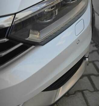 Білий Фольксваген Пассат Альтрак, об'ємом двигуна 2 л та пробігом 241 тис. км за 19800 $, фото 5 на Automoto.ua