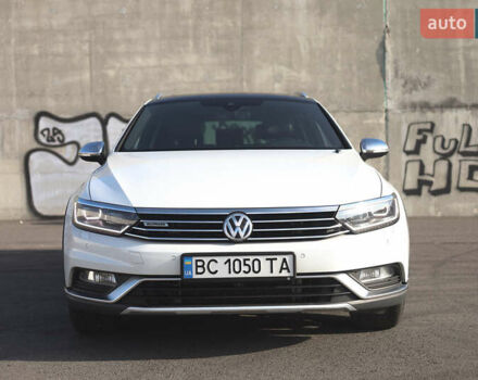 Белый Фольксваген Пассат Альтрак, объемом двигателя 1.97 л и пробегом 274 тыс. км за 20700 $, фото 3 на Automoto.ua