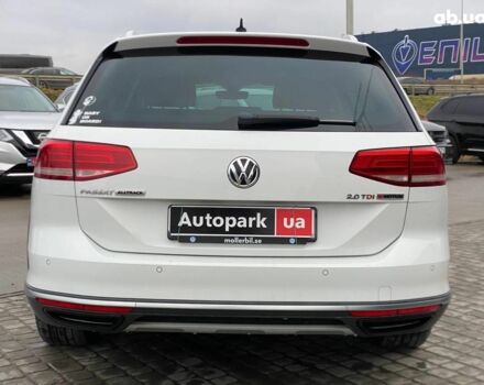Білий Фольксваген Пассат Альтрак, об'ємом двигуна 2 л та пробігом 267 тис. км за 19890 $, фото 5 на Automoto.ua