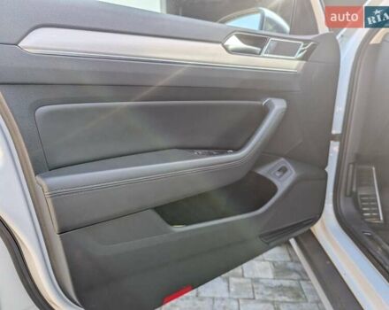 Білий Фольксваген Пассат Альтрак, об'ємом двигуна 2 л та пробігом 223 тис. км за 20900 $, фото 17 на Automoto.ua